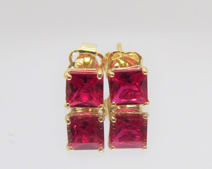 14K Solid Yellow Gold Princess cut Ruby Earrings 4MM
