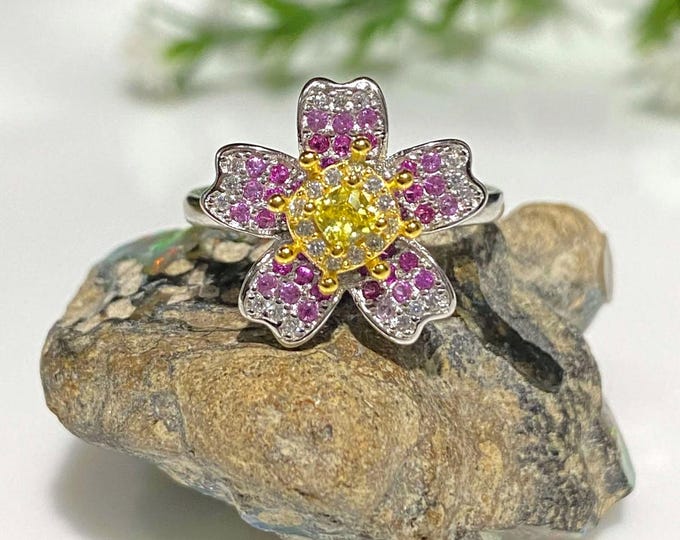 Vintage Sterling Silver Yellow, Pink Sapphire, & White Topaz Flower Ring Size 8