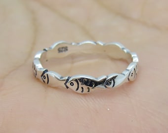 Vintage Sterling Silver Fish Eternity Band Ring Size 9