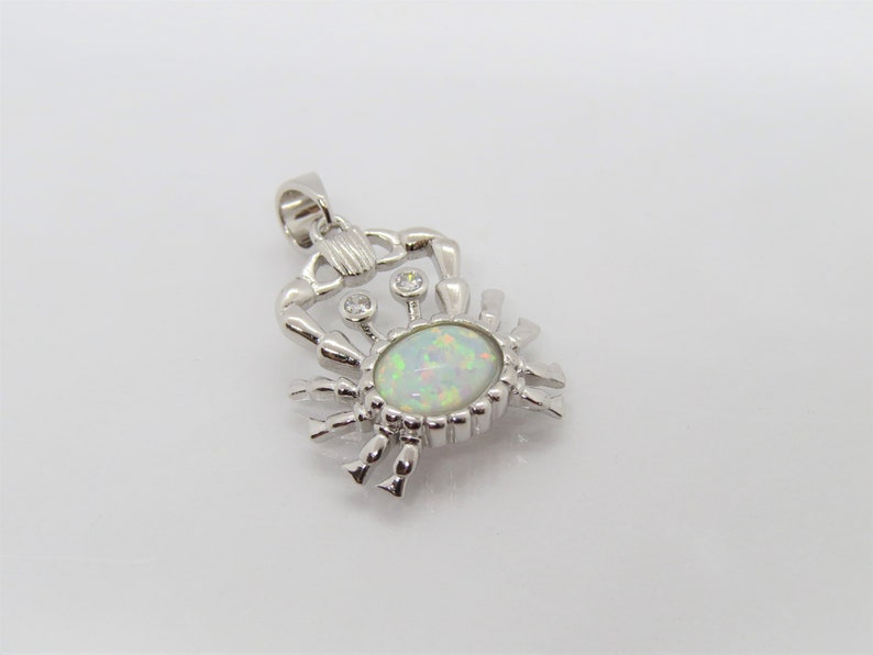 Vintage Sterling Silver White Opal /& White Topaz Crab Pendant