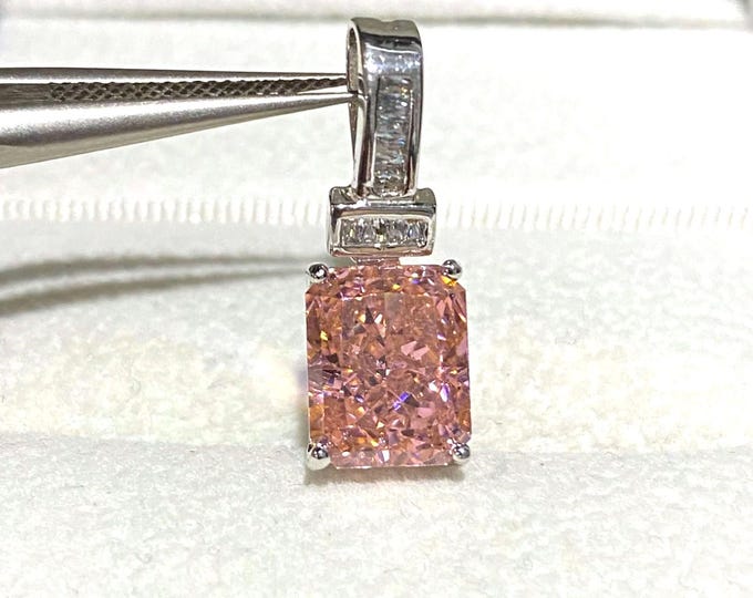 Vintage 15K 610 Solid White Gold Pink Sapphire & White Topaz Rectangular Pendant.