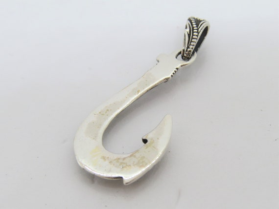 Vintage Sterling Silver Carved Fish Hook Pendant - image 5