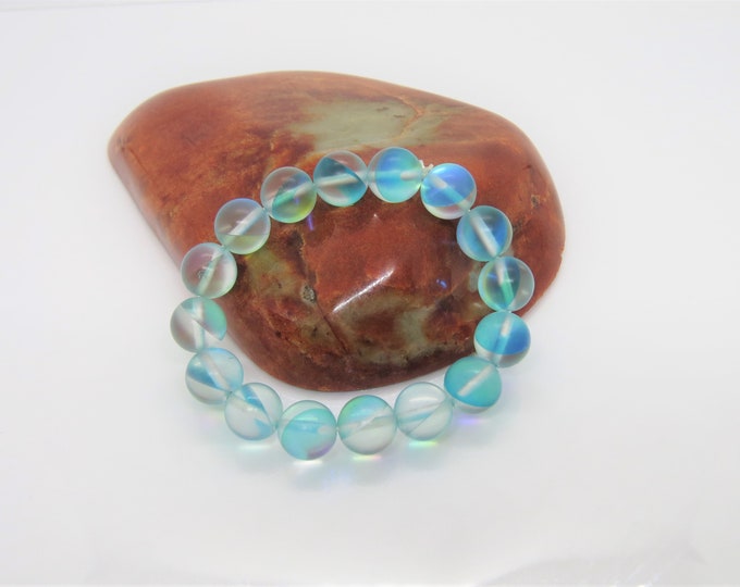 Vintage Jewelry Blue Moonstone Lucite  Bead Bracelet 12MM
