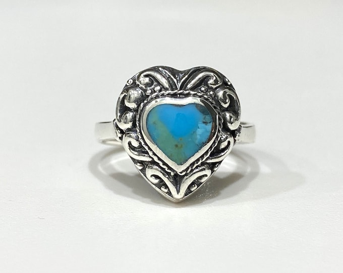 Vintage Sterling Silver Turquoise Heart Ring Size 8.