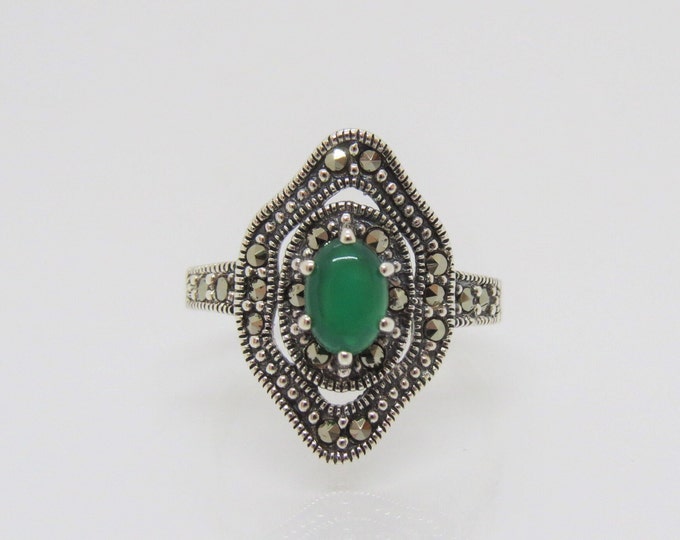 Vintage Sterling Silver Green Onyx & Marcasite Dome Ring Size 10