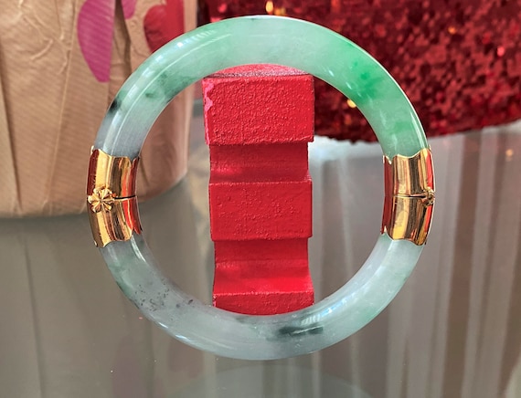 Jade hinged store bangle bracelet