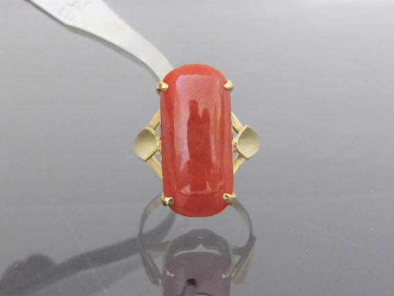Vintage 18K Solid Yellow Gold Saddle Red Jadeite J