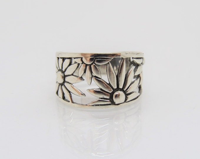 Sterling Silver Flower Band Ring Size 9