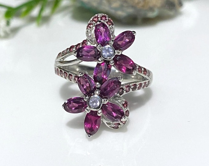 Vintage Sterling Silver Natural Rhodolite & White Topaz Flower Ring Size 8