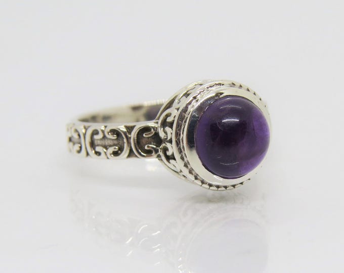 Vintage Sterling Silver Natural Amethyst Cabochon Carved Band Ring Size 9