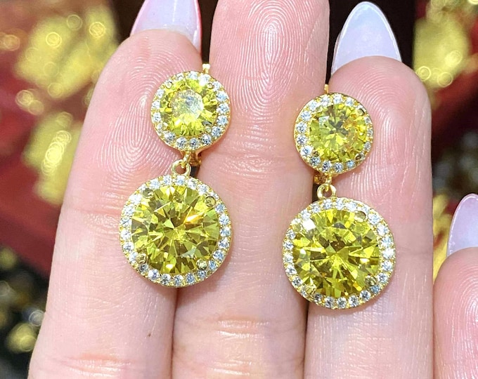 Vintage 15K 610 Solid Yellow Gold Citrine & White Topaz Halo Earrings.