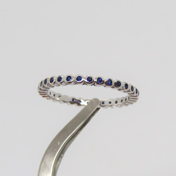 Vintage Sterling Silver Round Blue Sapphire Eternity Band Ring Size 8