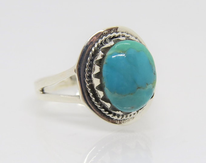 Vintage Southwestern Sterling Silver Turquoise Ring Size 8