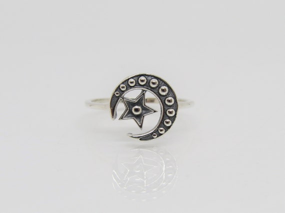 Vintage Sterling Silver Moon & Star Ring Size 7 - image 1