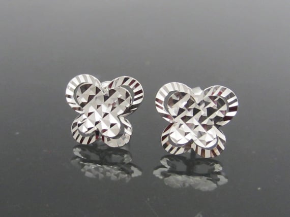 Vintage 18K 750 Solid White Gold Diamond cut Butt… - image 2