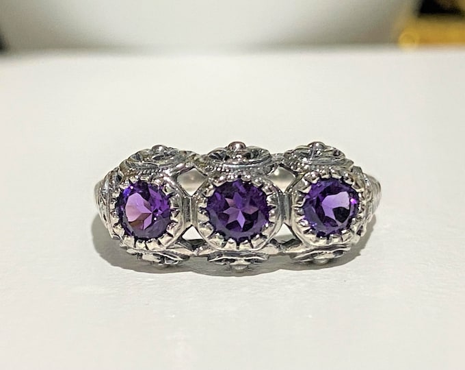 Vintage Sterling Silver Natural Amethyst Three Stones Filigree Ring.