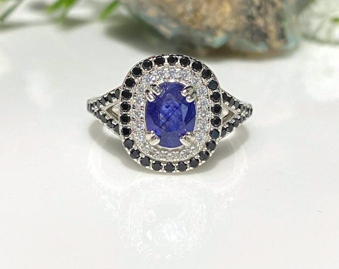 Vintage Sterling Silver Natural Blue, Black Sapphire & White Topaz Ring Size 8