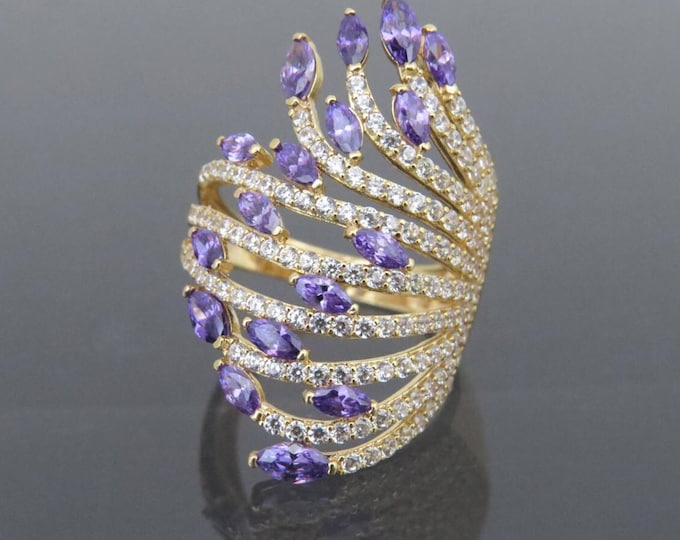 Vintage 18K Solid Yellow Gold Amethyst & White Topaz  Ring Size 7.5
