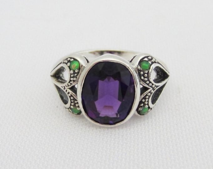 Vintage Sterling Silver Amethyst & Green Opal Ring Size 6