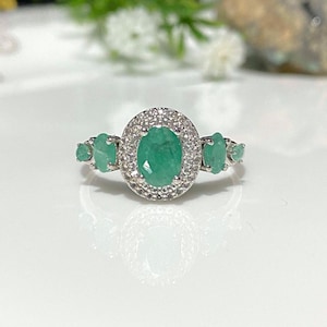 Vintage Sterling Silver Natural Emerald & White Topaz Ring Size 8.5