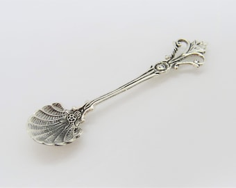 Vintage Sterling Silver Victorian Salt Spoon