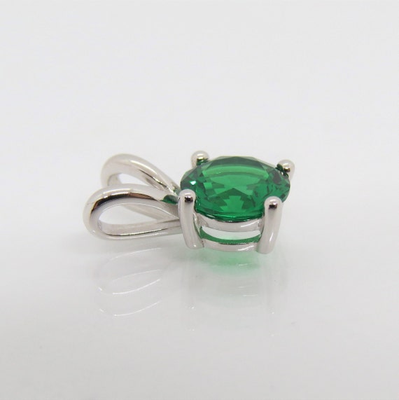 Vintage Sterling Silver Round cut Emerald Pendant - image 4