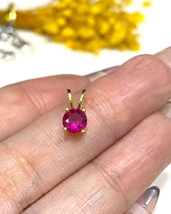 Vintage 18K Solid Gold Round cut Ruby Tiny Pendan… - image 7