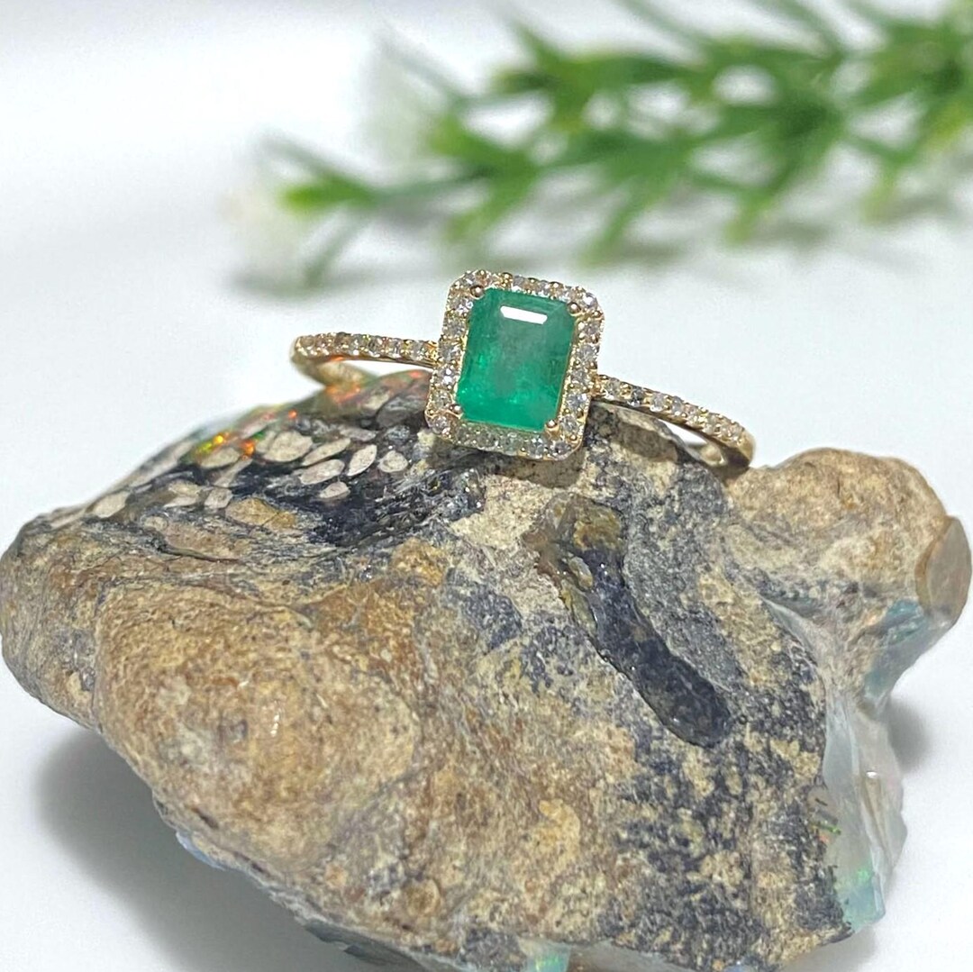 Vintage 14K Solid Yellow Gold Natural Emerald & Diamond Ring Size 7 - Etsy