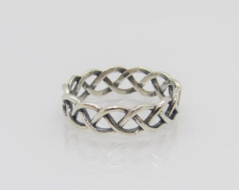 Vintage Sterling Silver Twisted Band Ring Size 8