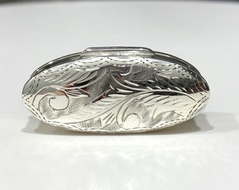 Vintage Sterling Silver Carved Oval Pill Box.