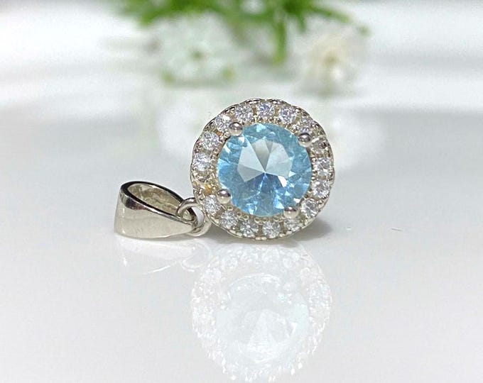 Sterling Silver Round cut Aquamarine & White Topaz Pendant