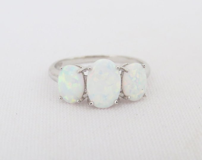 Vintage Sterling Silver White Opal Three stone Ring Size 7