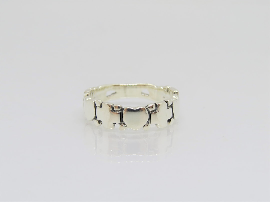 Sterling Silver Criss Cross Heart Ring - Choose Your Size & Color
