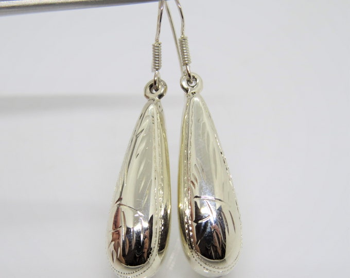 Vintage Sterling Silver Carved Teardrop Dangle Earrings
