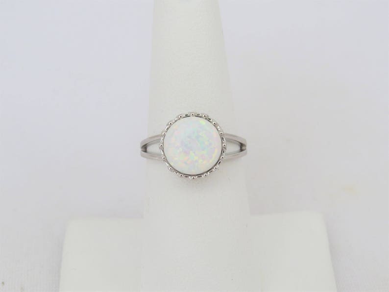 Vintage Sterling Silver Round cut White Opal CROWN Ring Size 7