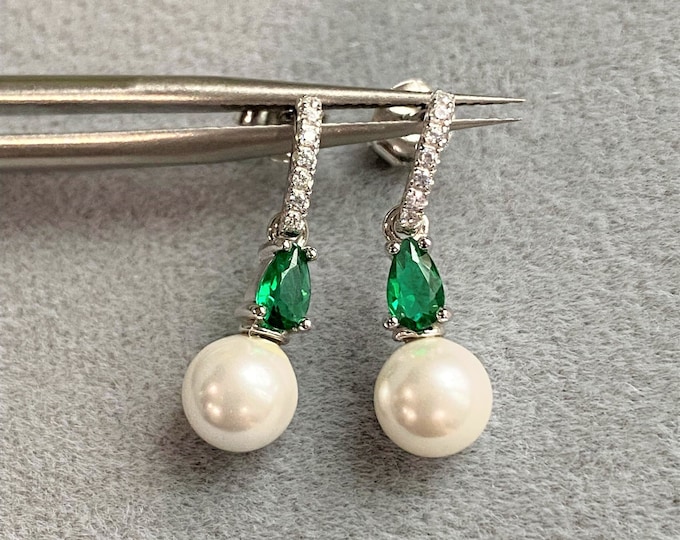Vintage Sterling Silver White Pearl & Emerald Earrings.