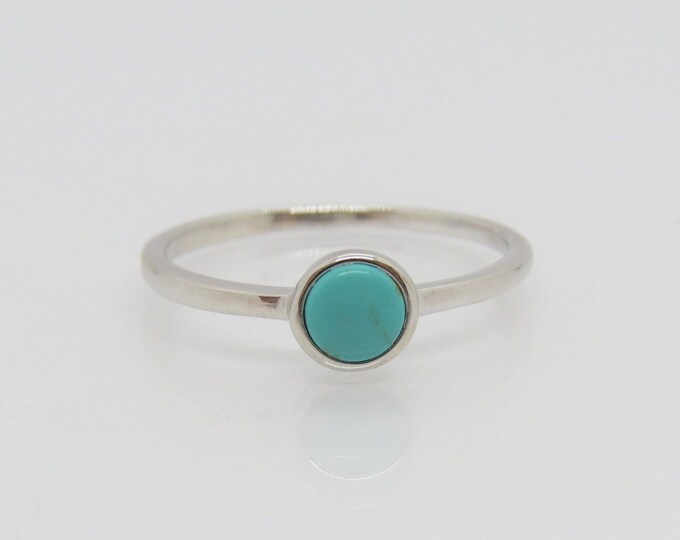 Vintage Sterling Silver Turquoise Ring Size 8.75