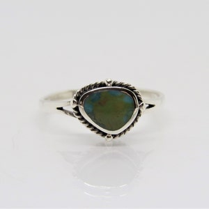 Vintage Sterling Silver Turquoise Ring Size 8