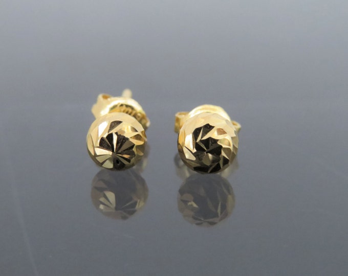 Vintage 14K Solid Yellow Gold Diamond cut Ball Stud Earrings
