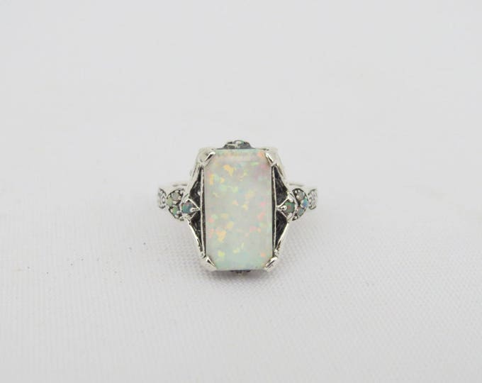 Vintage Sterling Silver White Opal Ring Size 8