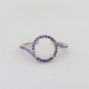 Vintage Sterling Silver White Opal & Amethyst Engagement Ring Size 6