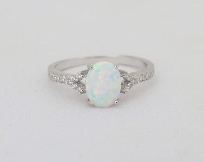 Vintage Sterling Silver Oval cut White Opal & White Topaz Ring Size 7