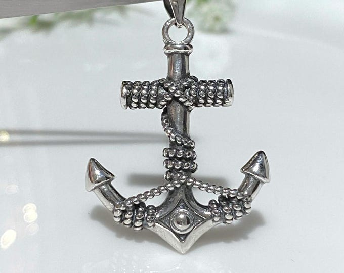 Vintage Sterling Silver Anchor Pendant.