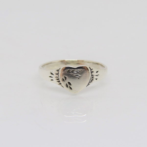 Sterling Silver Carved Heart Thin Band Ring Size 3,4,5