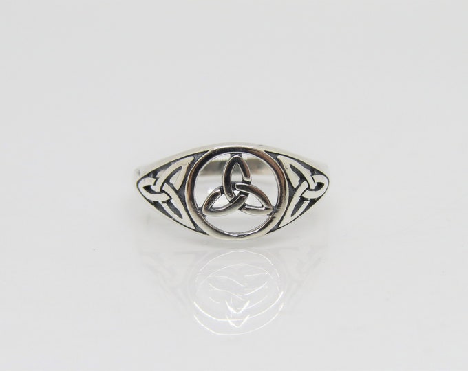 Vintage Sterling Silver Triquetra, Celtic Dome Ring Size 8