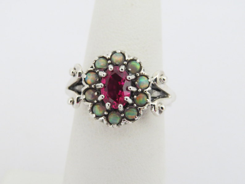Vintage Sterling Silver Ruby /& Opal Cluster Ring Size 8