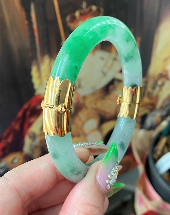 Vintage 18K Solid Yellow Gold Translucent Green, … - image 8