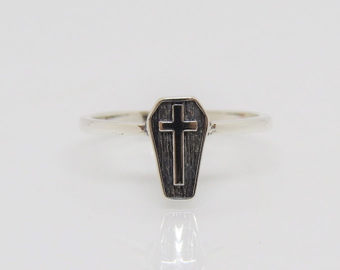 Sterling Silver Coffin with Cross Ring Size 8