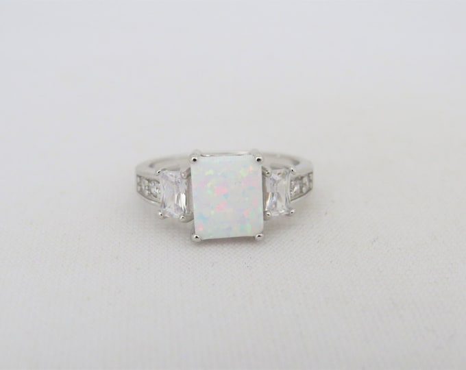 Vintage Sterling Silver White Opal & White Topaz Three stone Ring Size 7