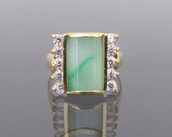 Vintage 18K Yellow Gold Jadeite & Topaz Ring - Size 7.5.
